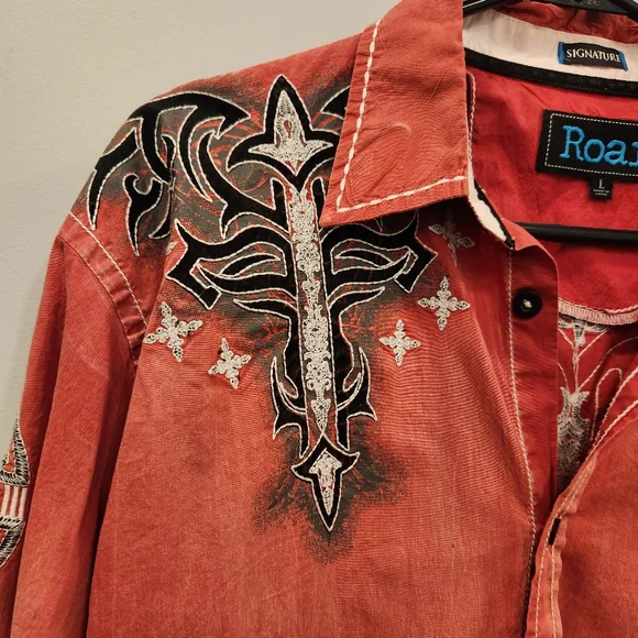 Roar Signature Y2K Long Sleeve Button Up Mens Shirt - Picture 5 of 13